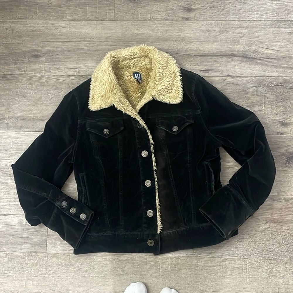 Vintage Gap Fur Line Black Velvet Small Jacket with Snap Buttons